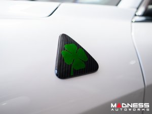  Alfa Romeo Giulia Quadrifoglio (QV) Fender Badge Cover Set - Carbon Fiber - Green Clover